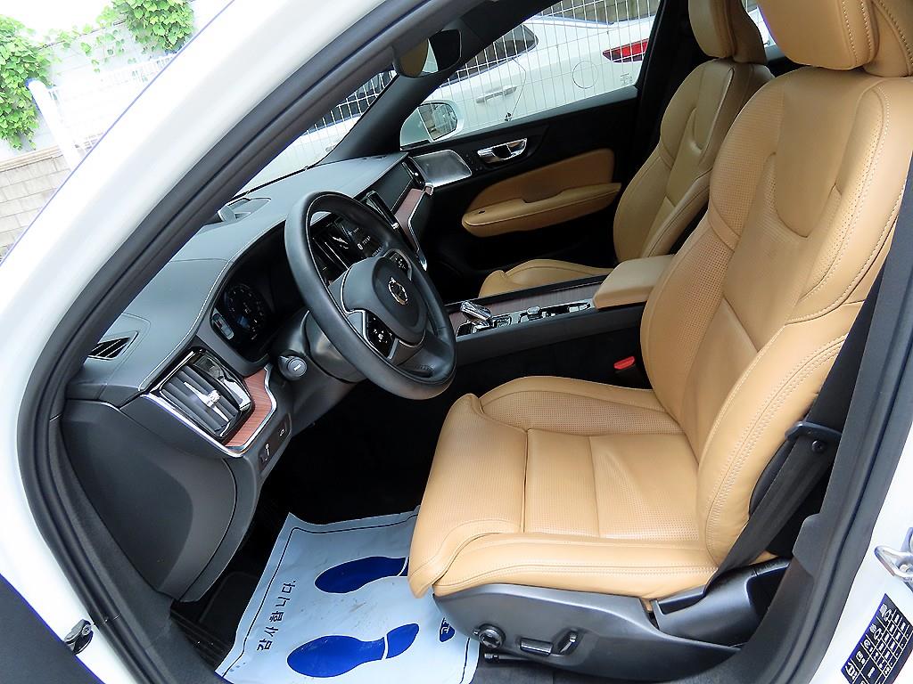 Volvo S60 — photo 05