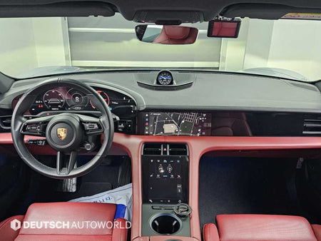 Porsche Taycan — photo 07