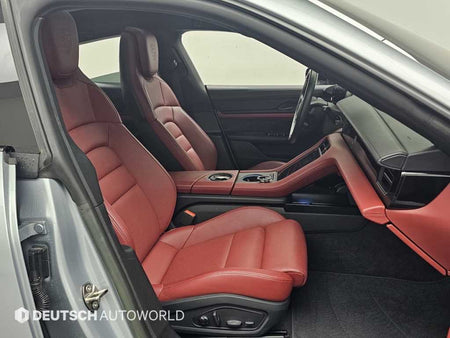 Porsche Taycan — photo 10