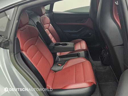 Porsche Taycan — photo 12