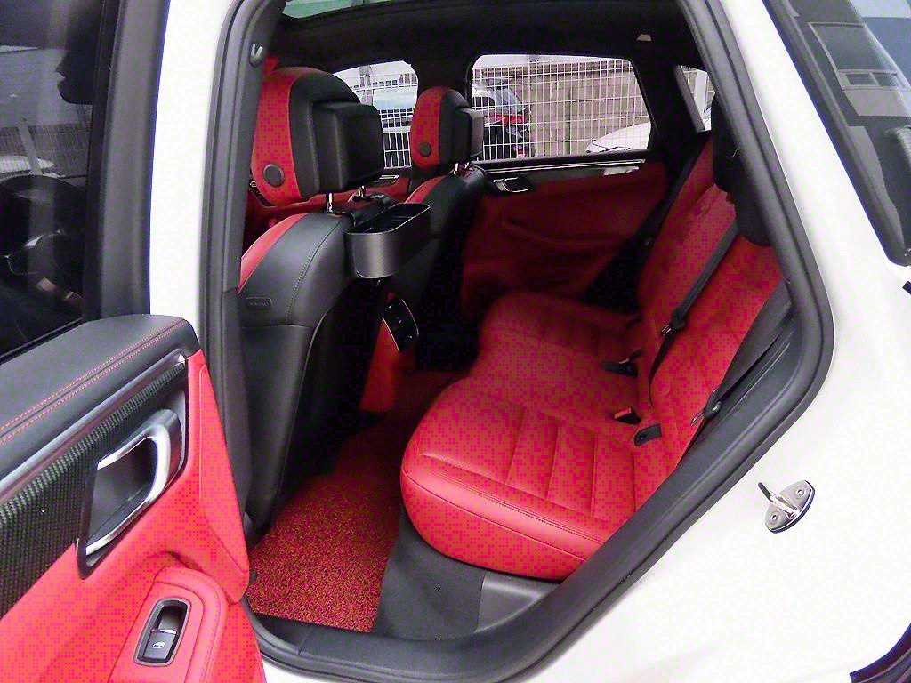 Porsche Macan — photo 06