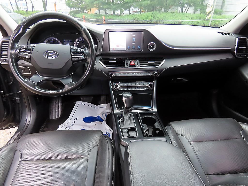 Hyundai Grandeur — photo 07