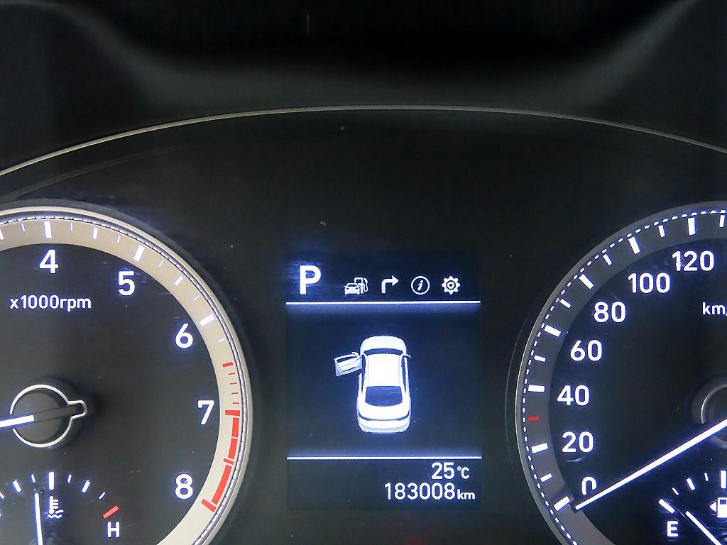 Hyundai Grandeur — photo 09