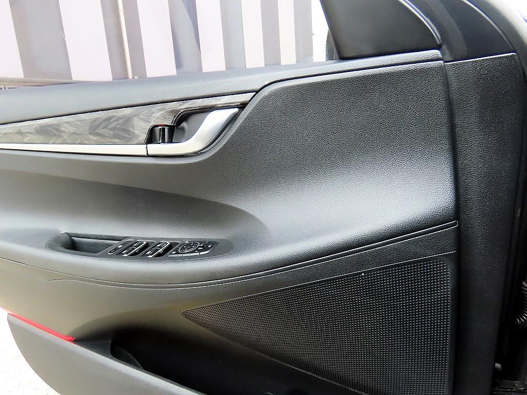 Hyundai Grandeur — photo 11