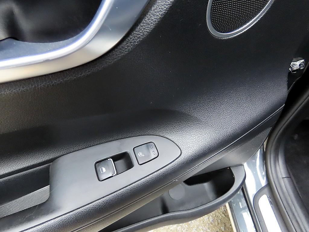 Hyundai Grandeur — photo 16