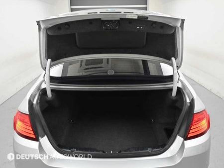 BMW 5-Series — photo 19