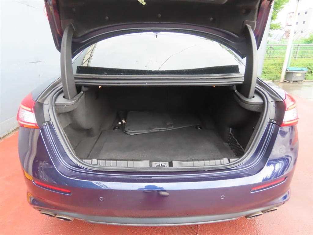 Maserati Ghibli — photo 05