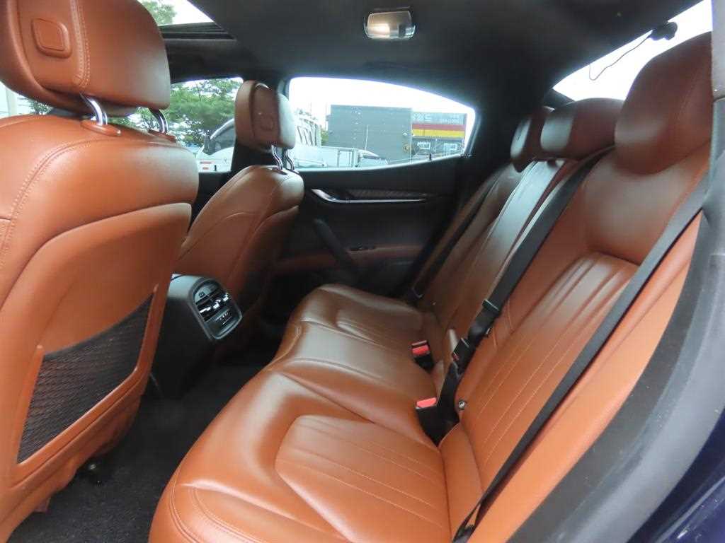 Maserati Ghibli — photo 07