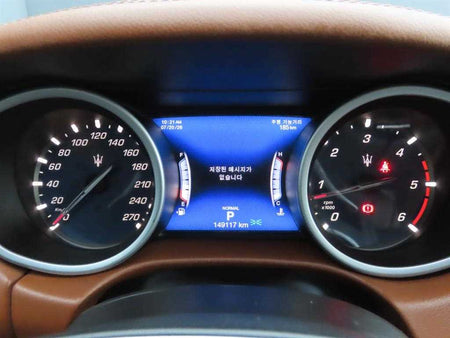 Maserati Ghibli — photo 10