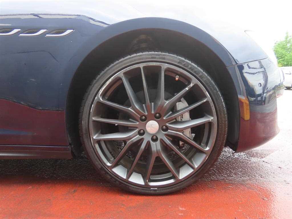 Maserati Ghibli — photo 20