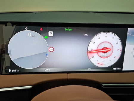 Genesis GV70 — photo 06
