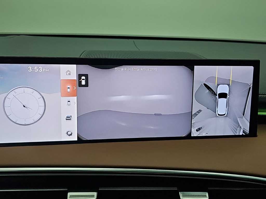Genesis GV70 — photo 15