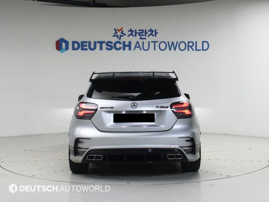Mercedes-Benz A-Class — photo 04