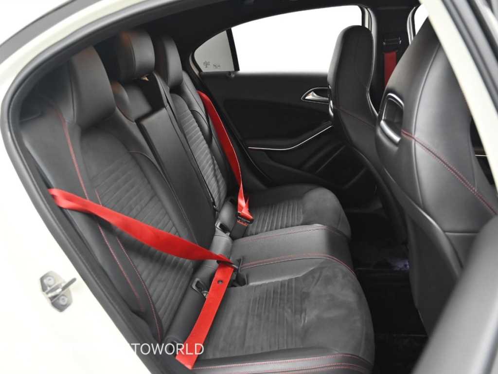 Mercedes-Benz A-Class — photo 12