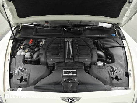 Bentley Bentayga — photo 06