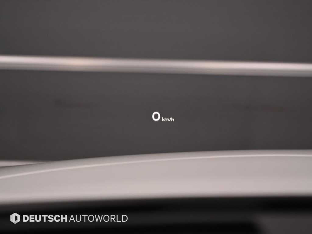 Bentley Bentayga — photo 18