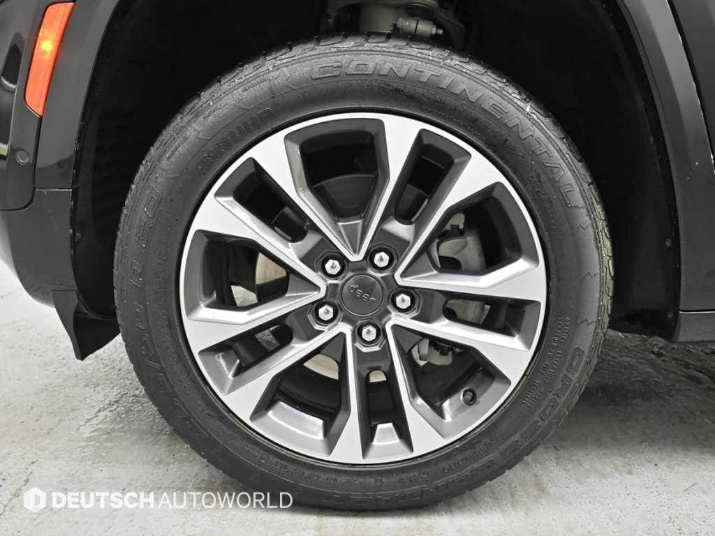 Jeep Cherokee — photo 05