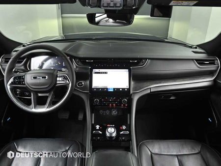 Jeep Cherokee — photo 07