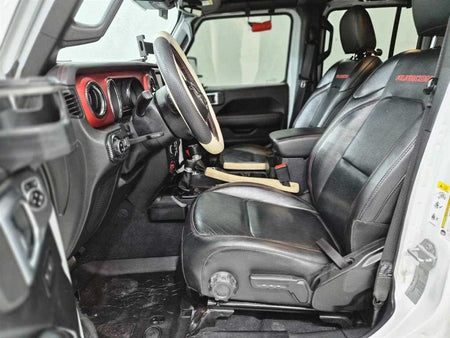 Jeep Wrangler — photo 11