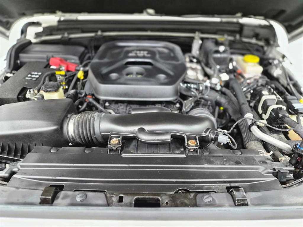 Jeep Wrangler — photo 20