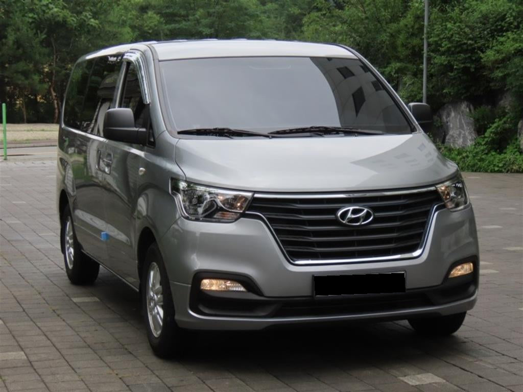 Hyundai Starex — photo 02