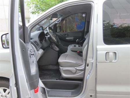 Hyundai Starex — photo 13