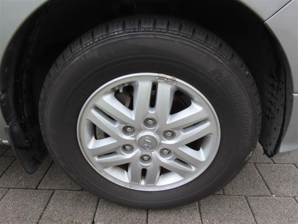 Hyundai Starex — photo 18