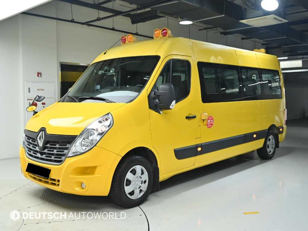 RENAULT Master — photo 01