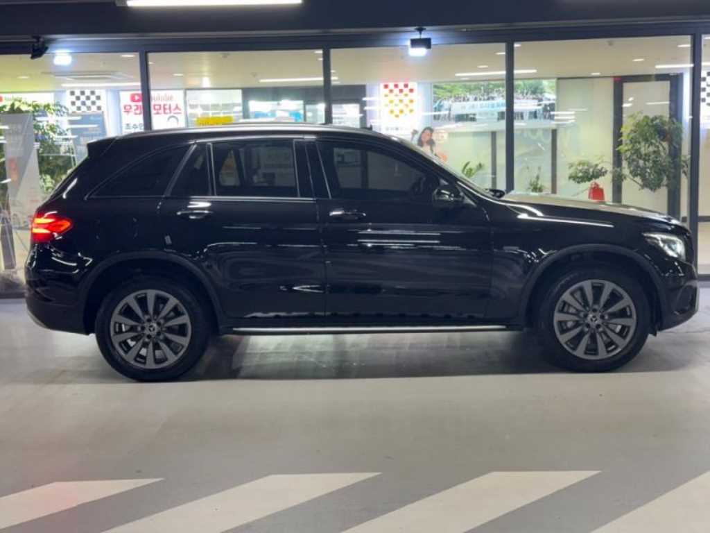 Mercedes-Benz GLC-Class — photo 03
