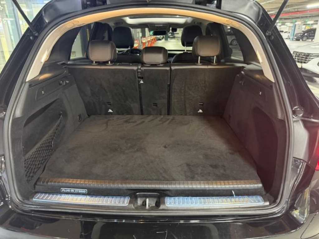 Mercedes-Benz GLC-Class — photo 17