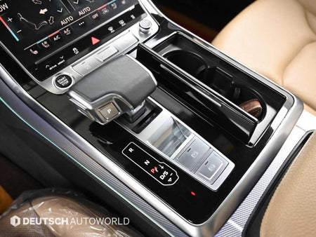 Audi Q8 — photo 09