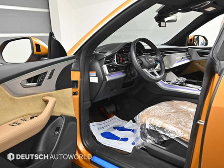 Audi Q8 — photo 11
