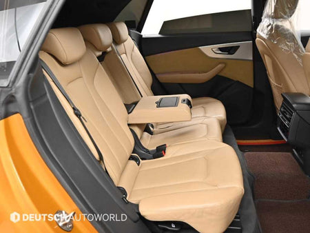 Audi Q8 — photo 12