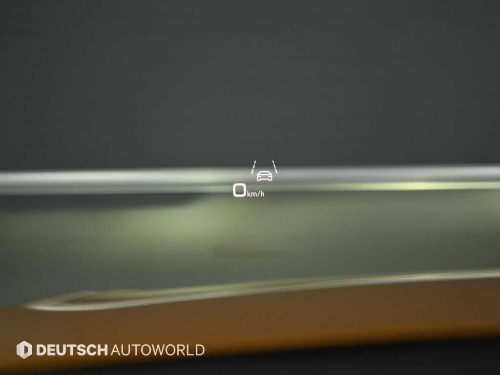 Audi Q8 — photo 17