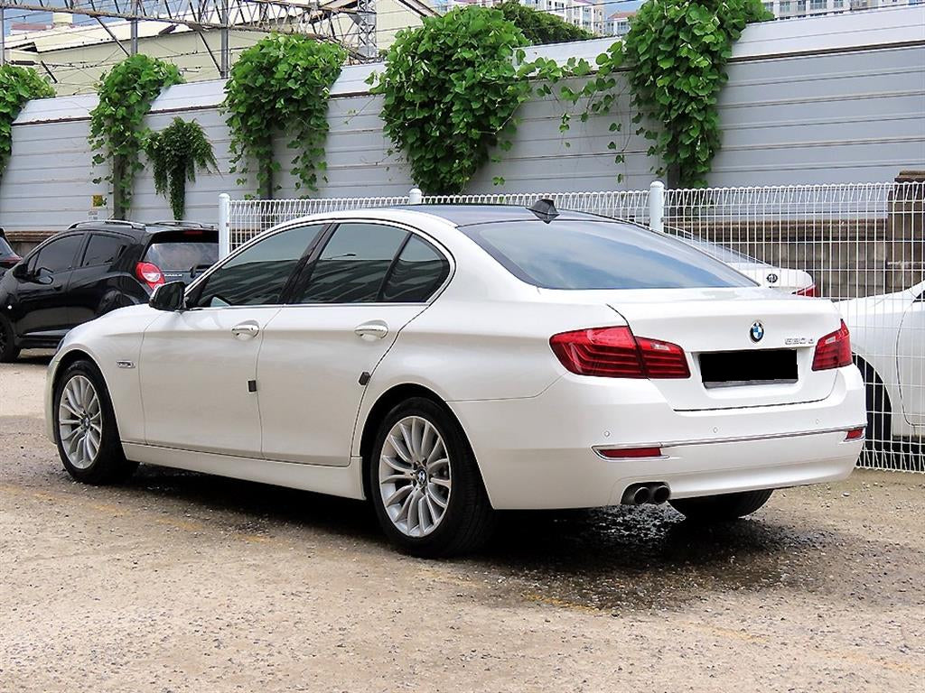 BMW 5-Series — photo 03