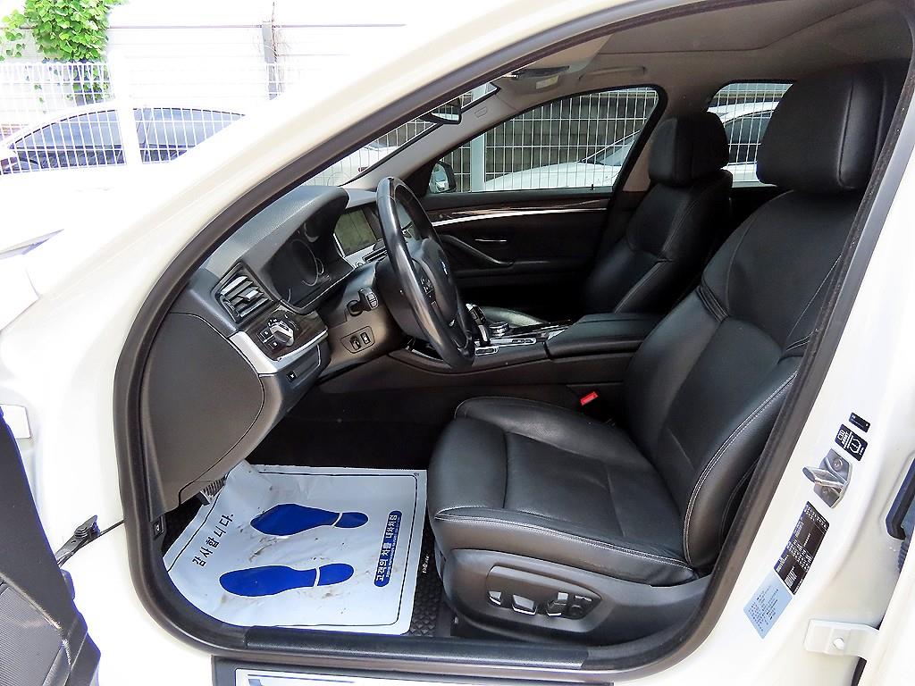 BMW 5-Series — photo 05