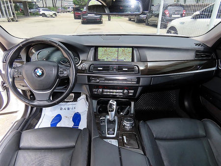 BMW 5-Series — photo 07