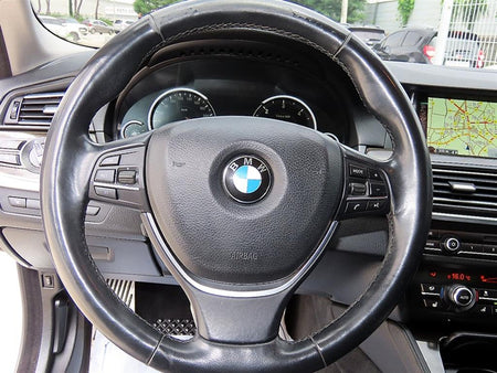 BMW 5-Series — photo 08