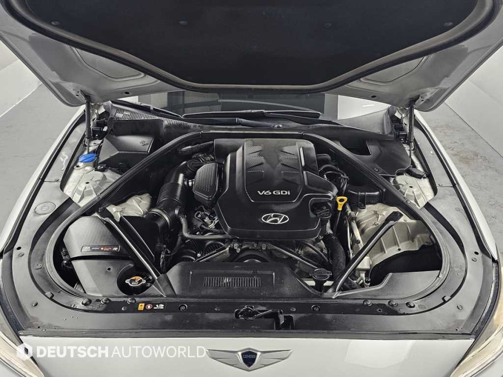 Hyundai Genesis — photo 06