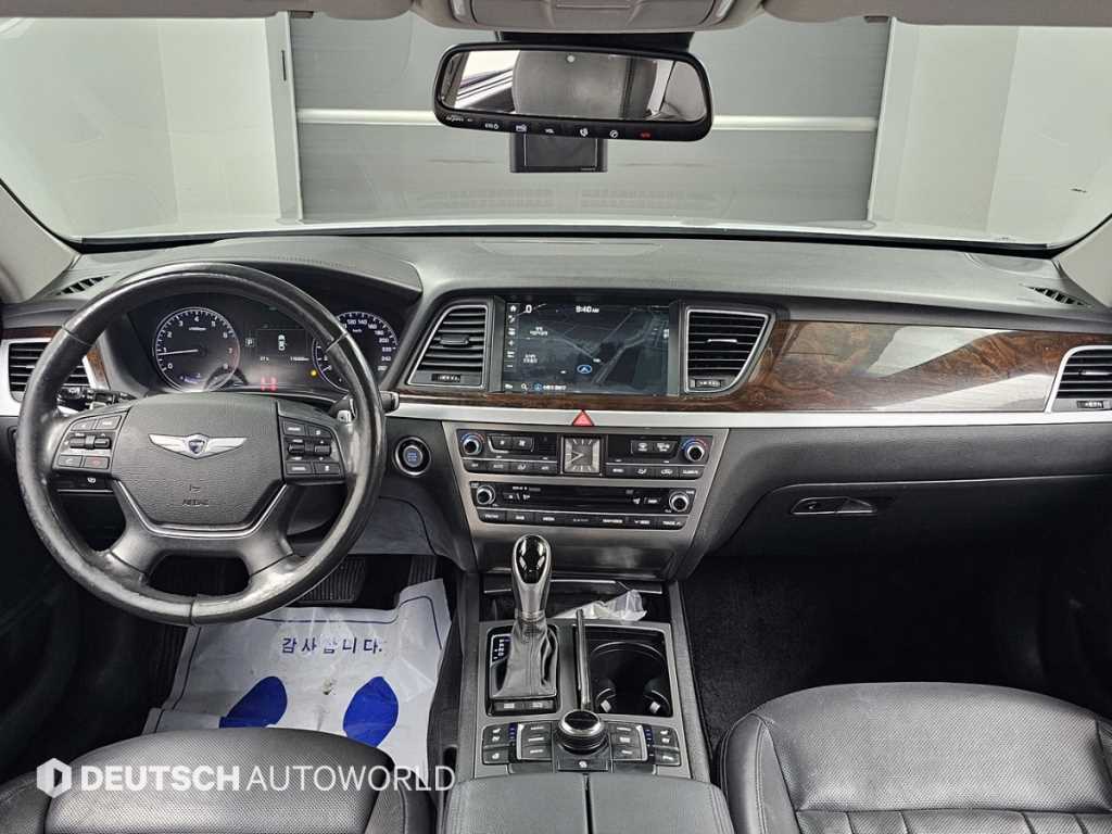 Hyundai Genesis — photo 07