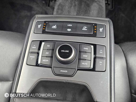 Hyundai Genesis — photo 16
