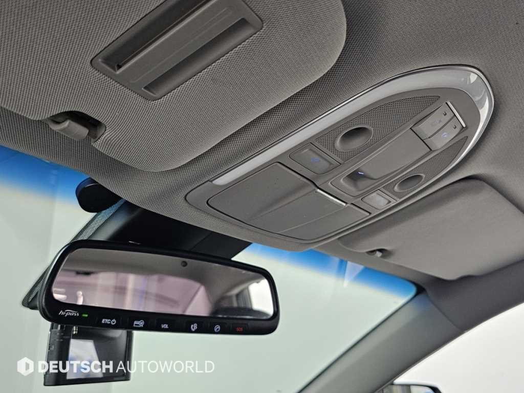 Hyundai Genesis — photo 18