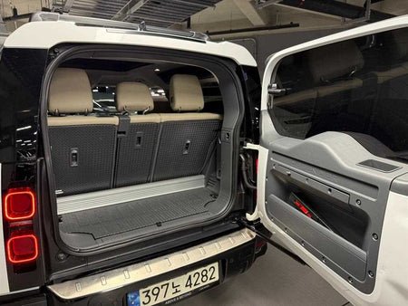 Land Rover Defender — photo 18