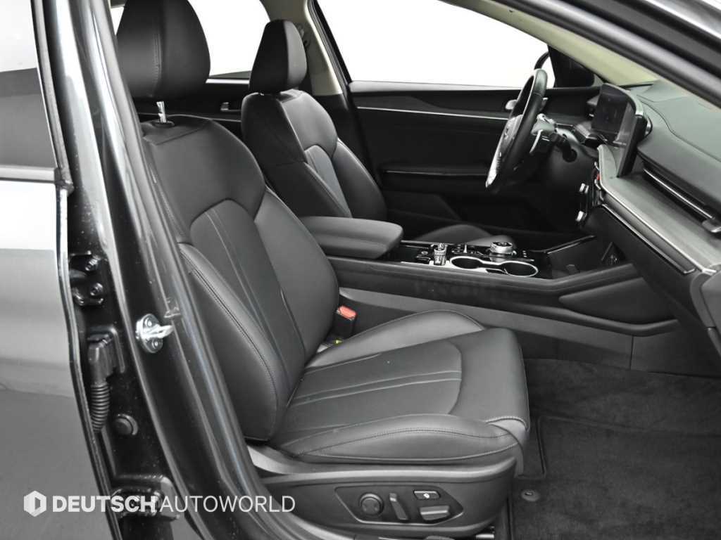 Kia K5 — photo 10