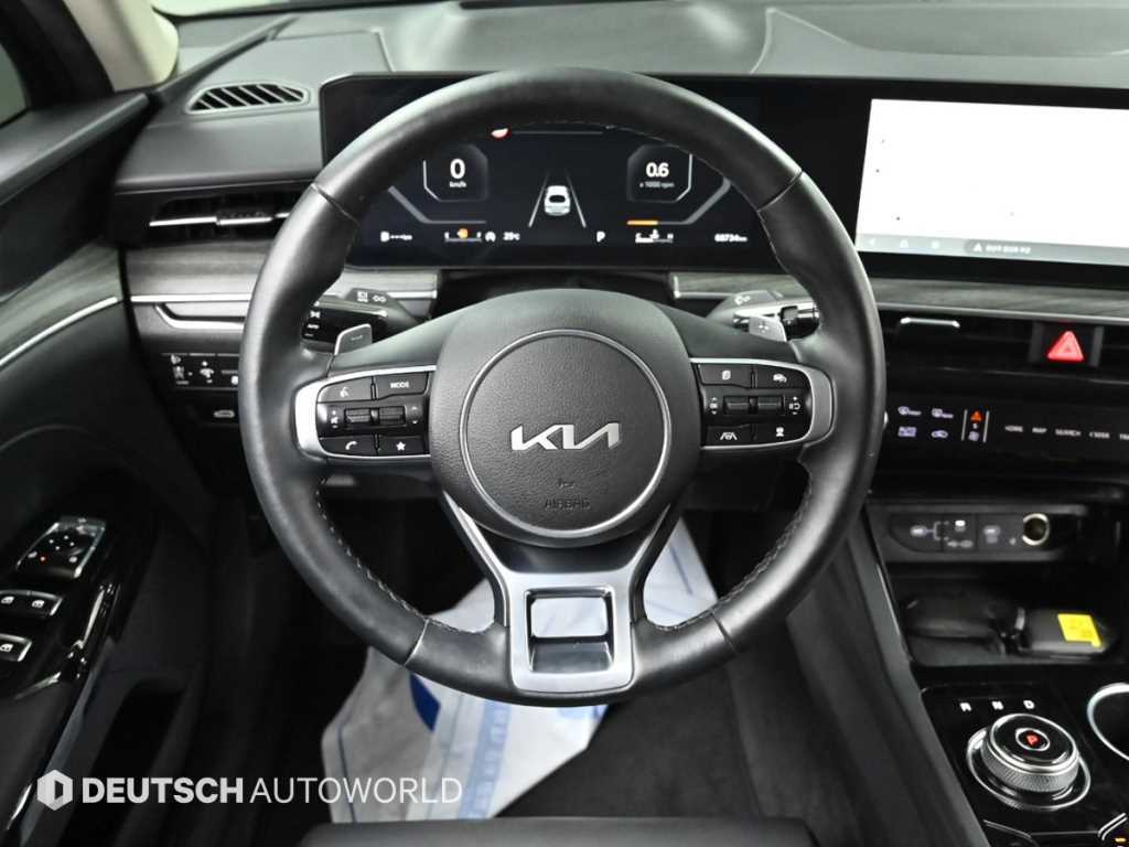 Kia K5 — photo 13
