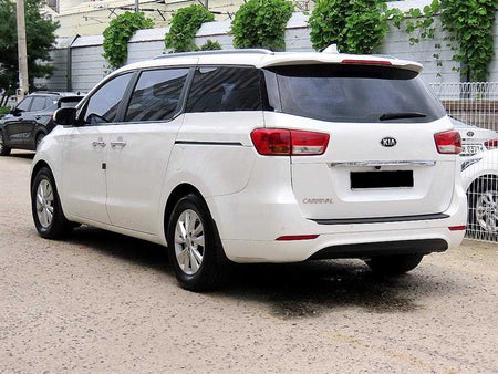Kia Carnival — photo 03