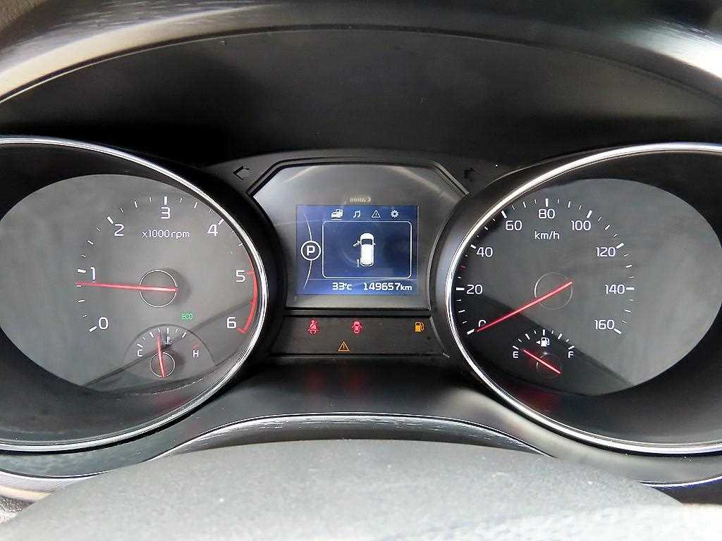 Kia Carnival — photo 10