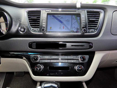 Kia Carnival — photo 14