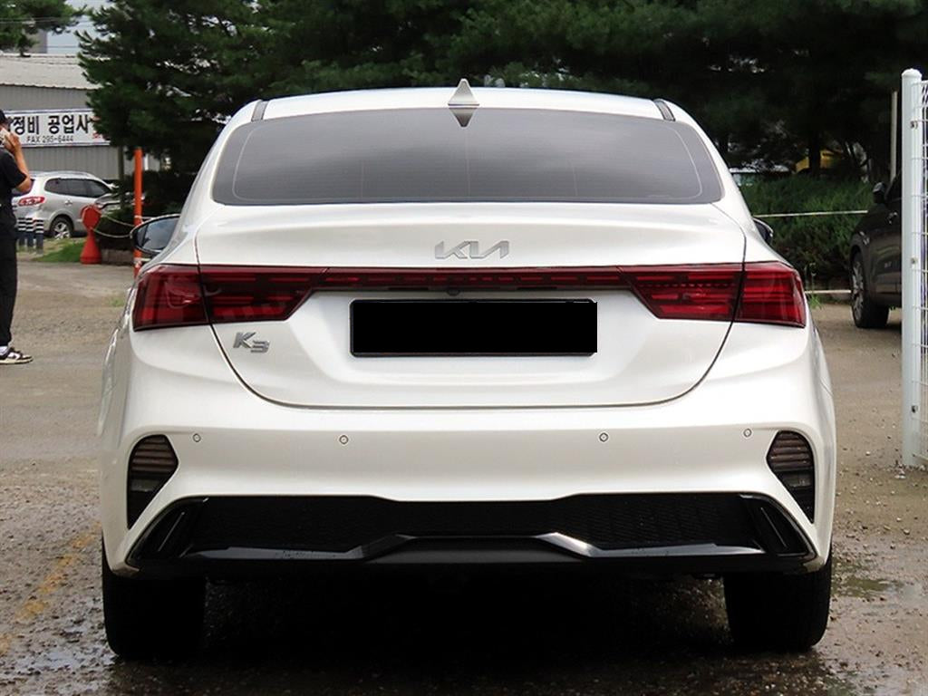 Kia K3 — photo 04