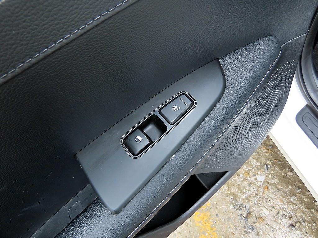 Kia K3 — photo 17